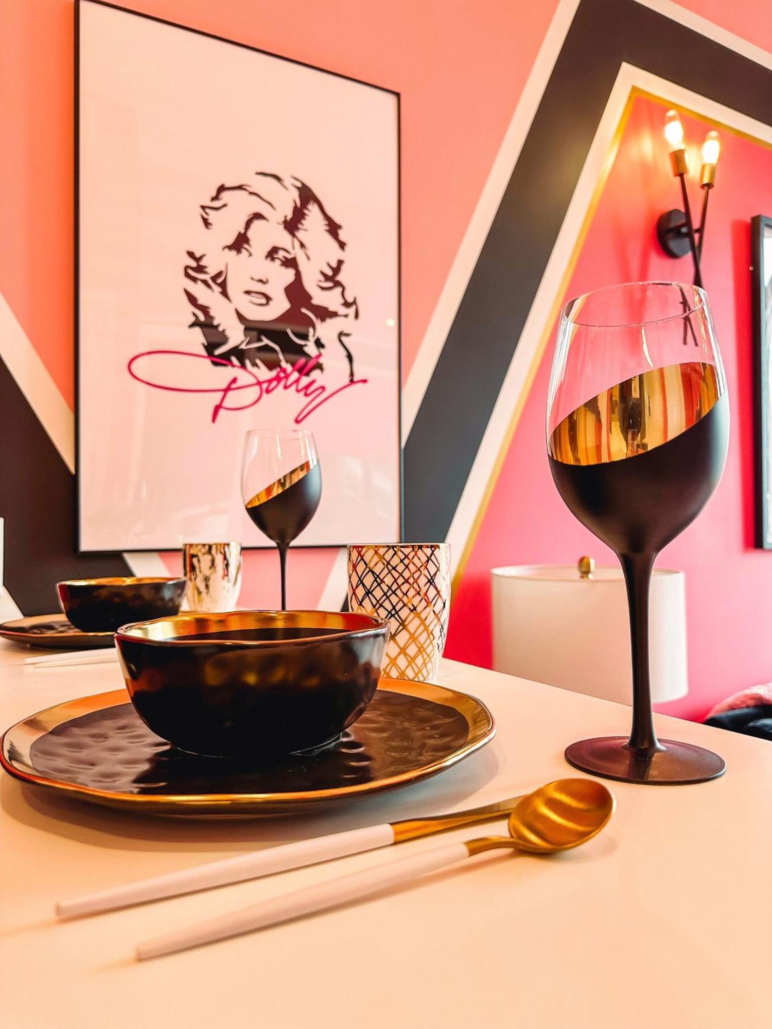 Dolly'S Glam Getaway - Glittering Gem Near Broadway Βίλα Νάσβιλ Εξωτερικό φωτογραφία
